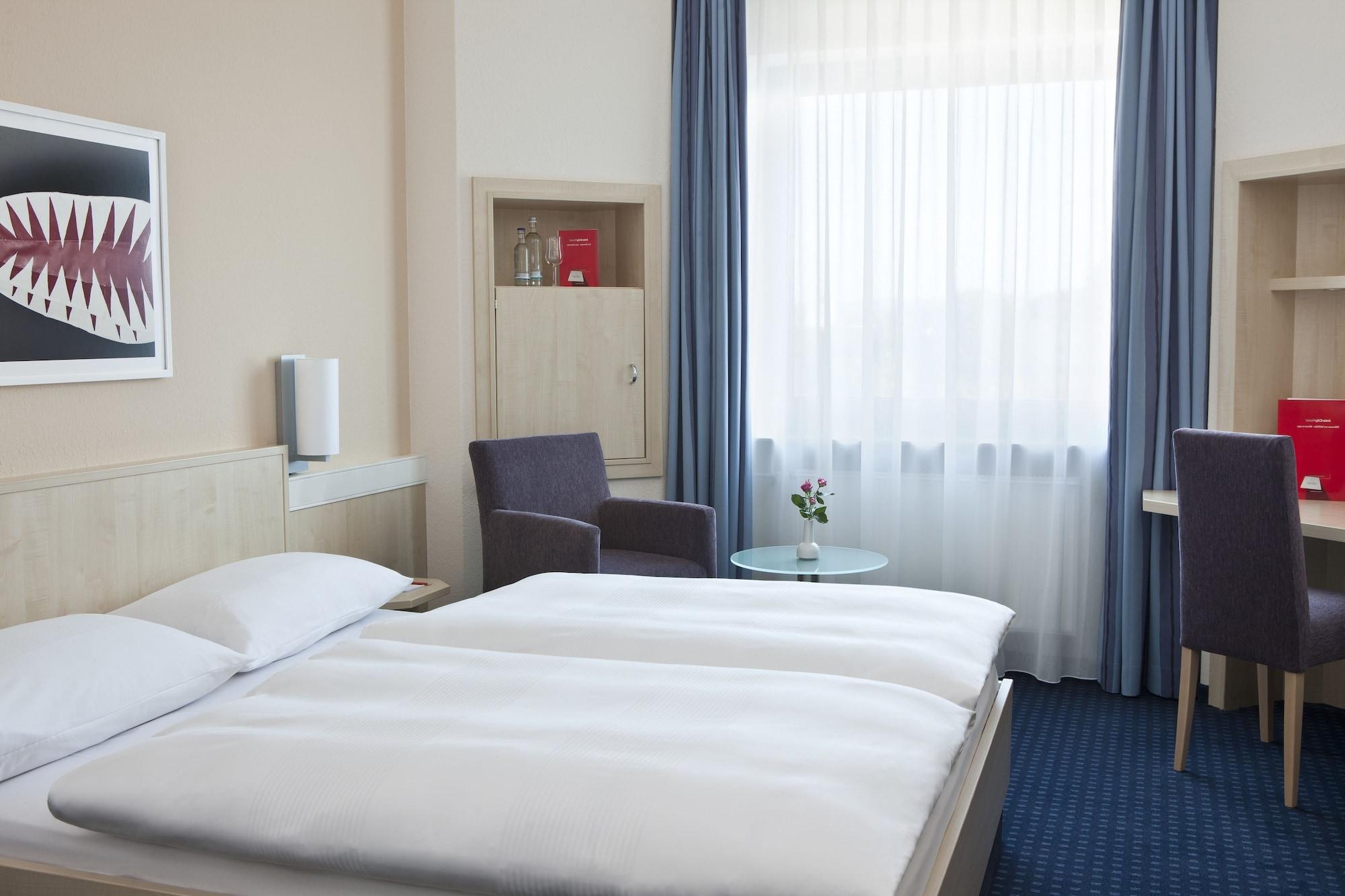 Intercityhotel Ульм Екстер'єр фото