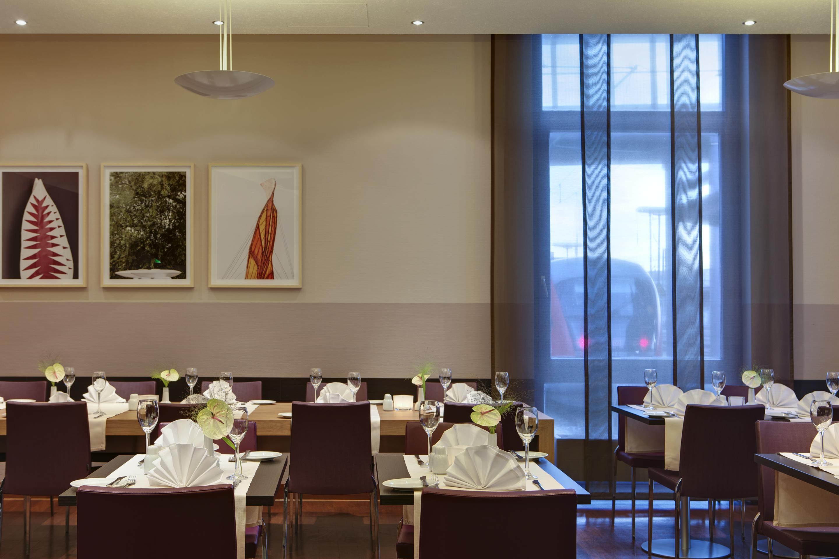 Intercityhotel Ульм Екстер'єр фото