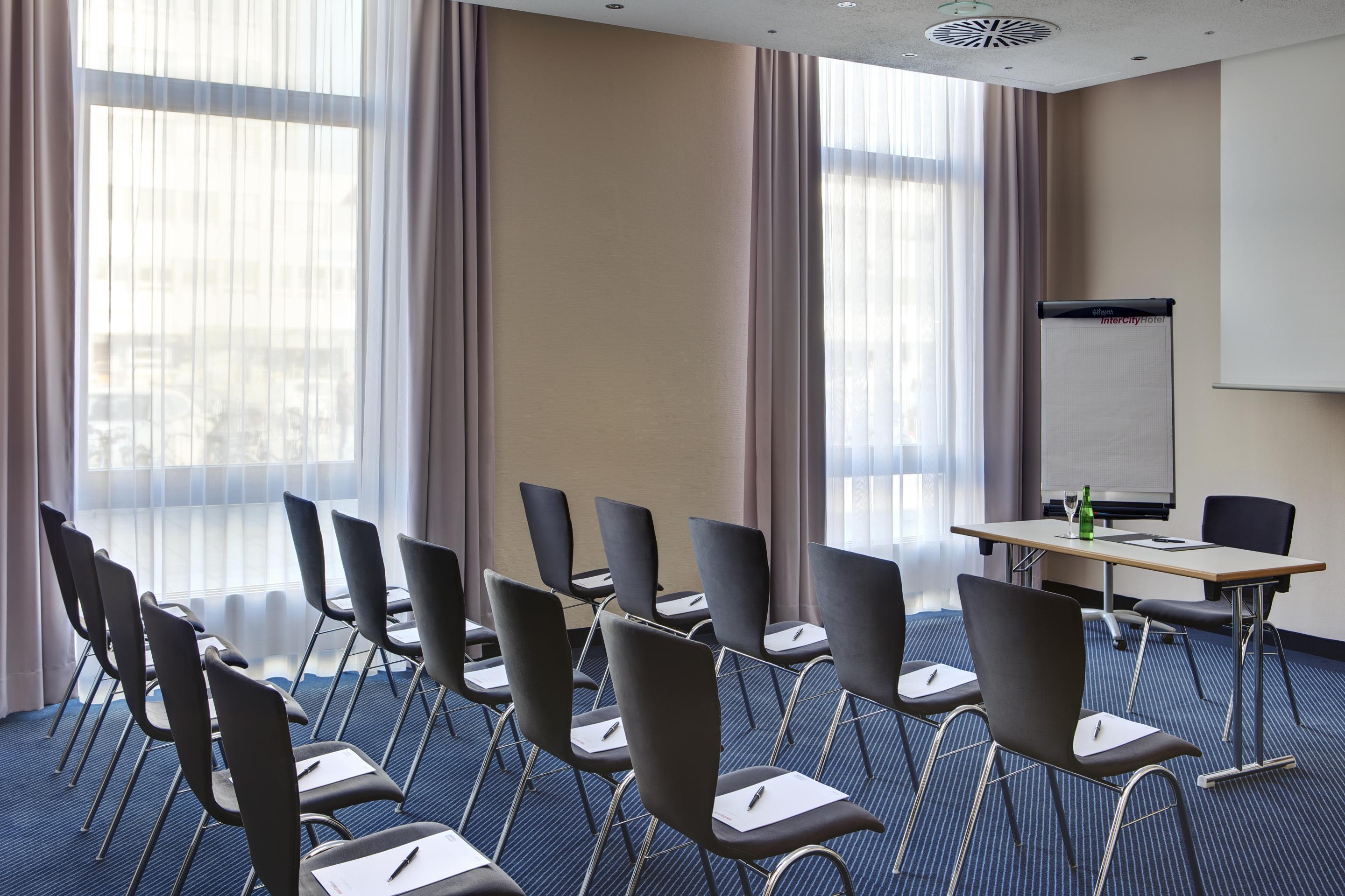 Intercityhotel Ульм Екстер'єр фото